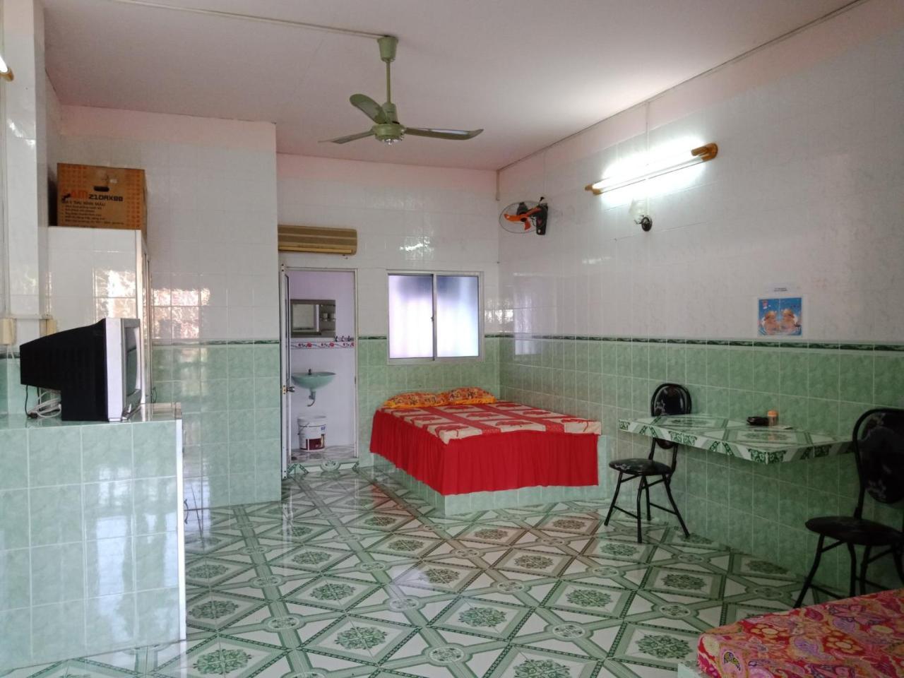 Khach San 20 Hotel Chau Doc Exterior photo